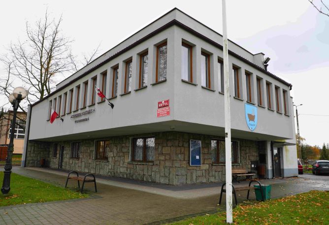 front budynku Ośrodka Kultury w Czarkowie