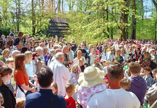 Święcenie pokarmów w Skansenie